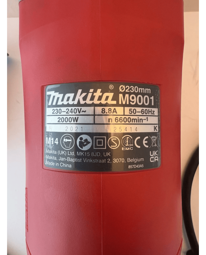 M9001 Smerigliatrice 2000W Makita